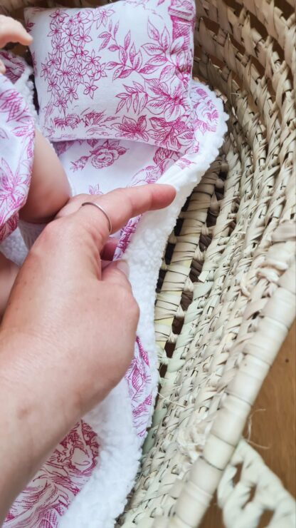 Couffin en paille + Parure toile de jouy – Image 4