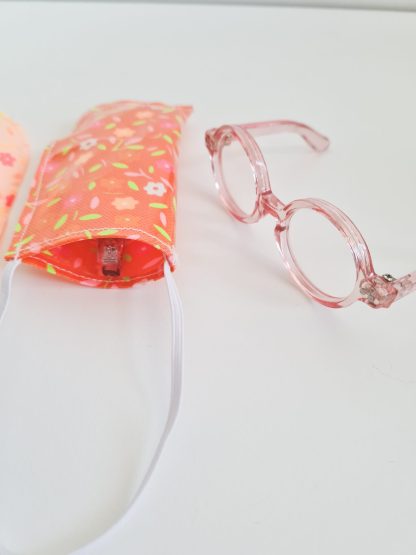 Lunettes et pochette petit pan pour poupées Minikane Paola Reina 34cm – Image 4