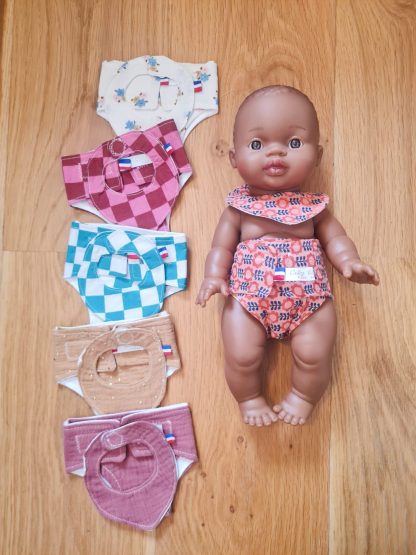 Bavoir et couche pour poupée 34cm Minikane