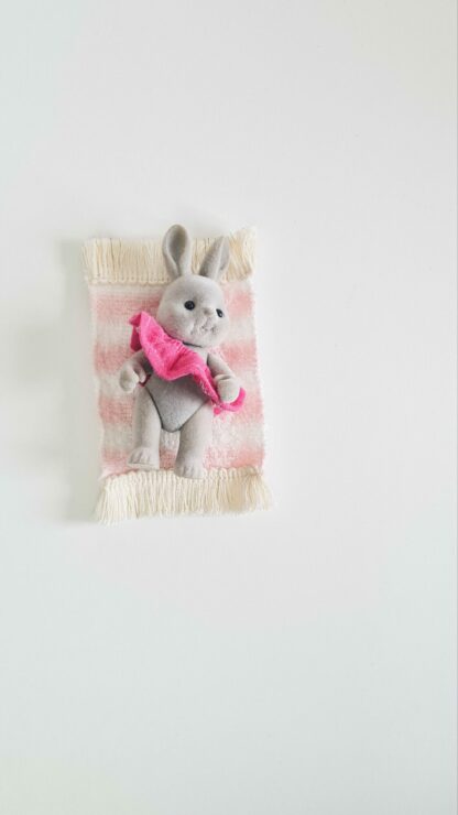 Petit malin à la plage - LAPIN double gaze rose