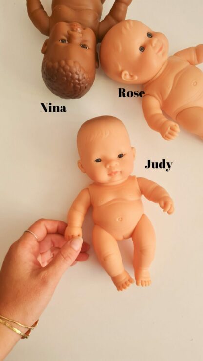 Ma première Poupée MINUS 21cm JUDY – Image 2