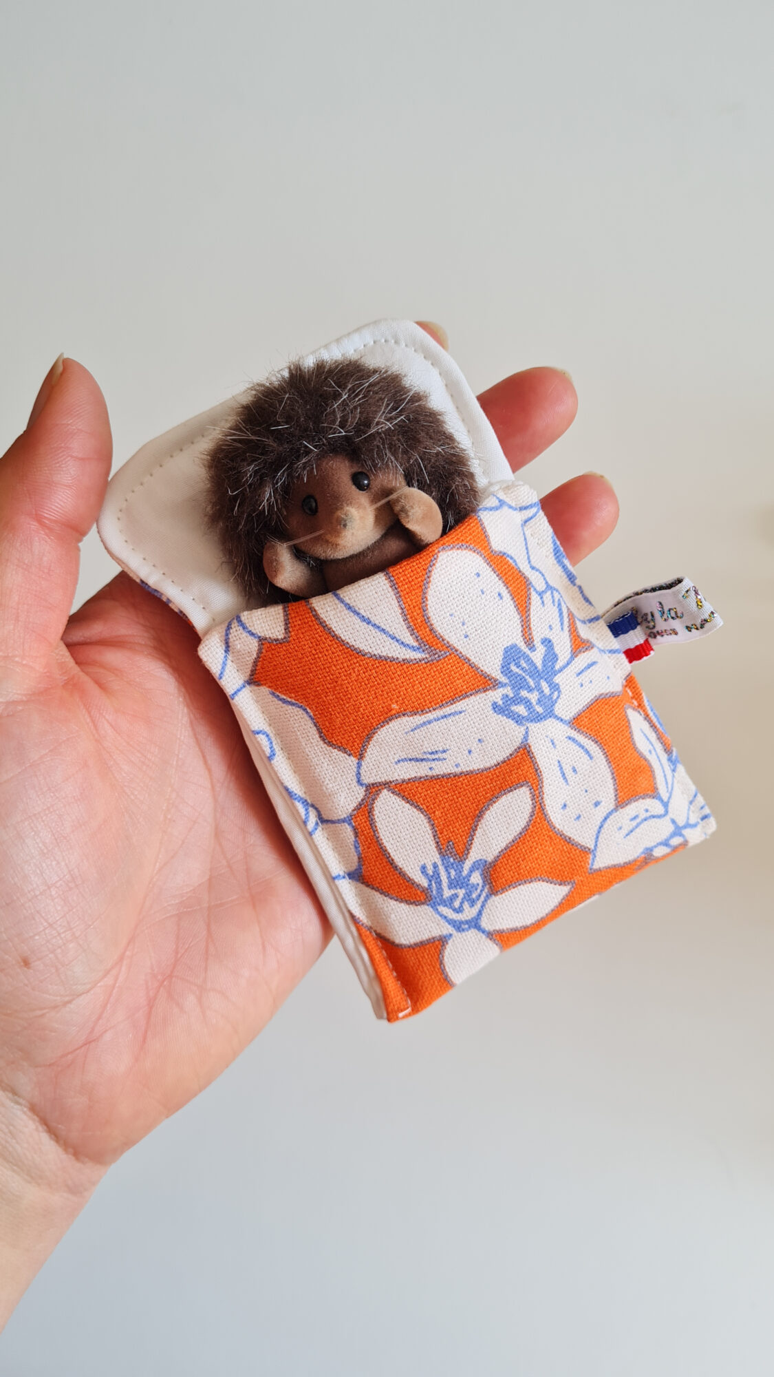 Réservé Mini Lit + sylvanian vintage chiné Herisson