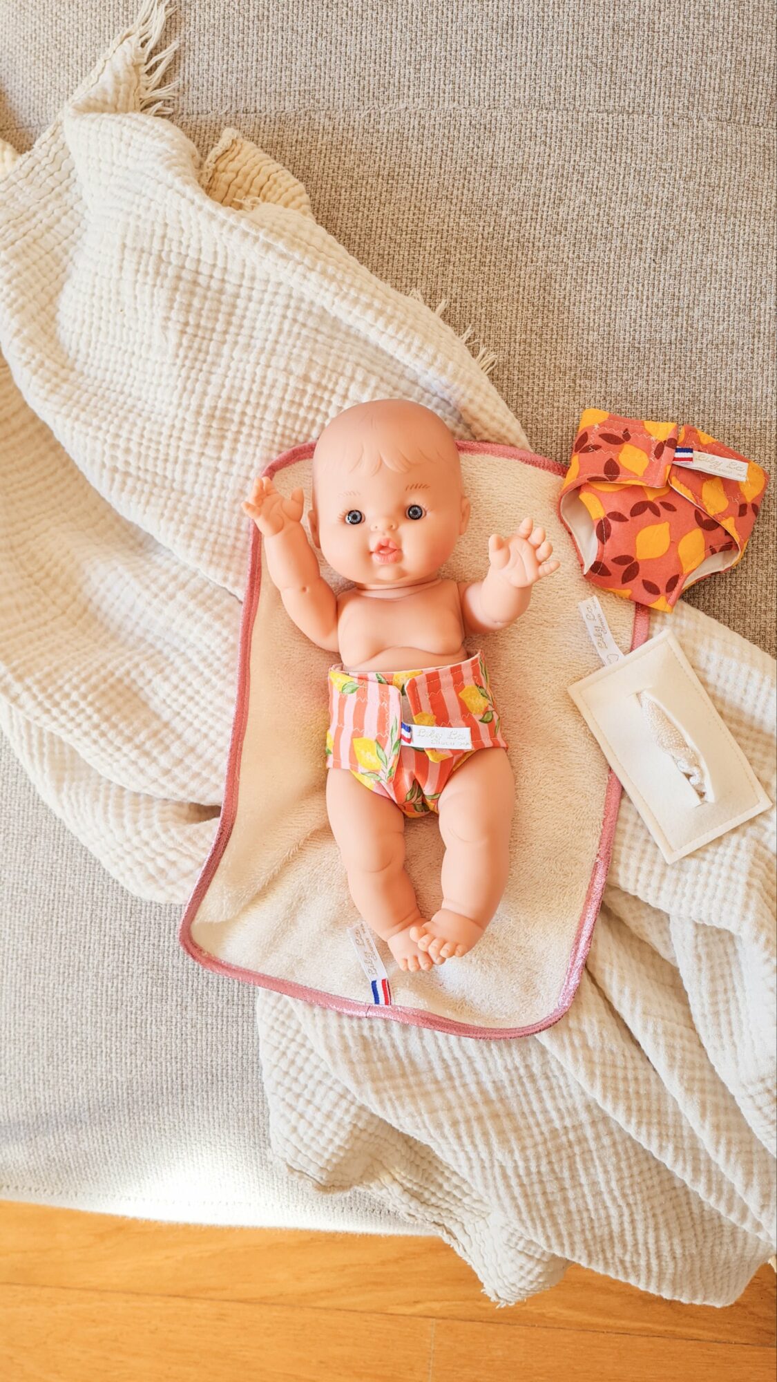 Coffret change poupée 34cm ORANGE – Image 4