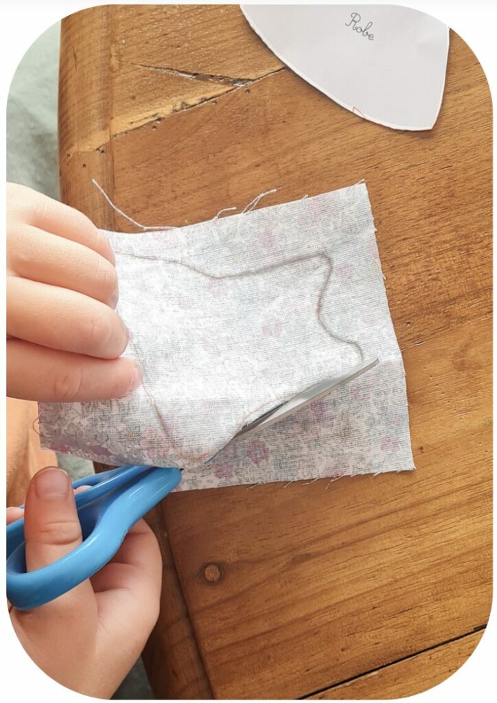 Lily la Moustache step-by-step tutorials Step 3