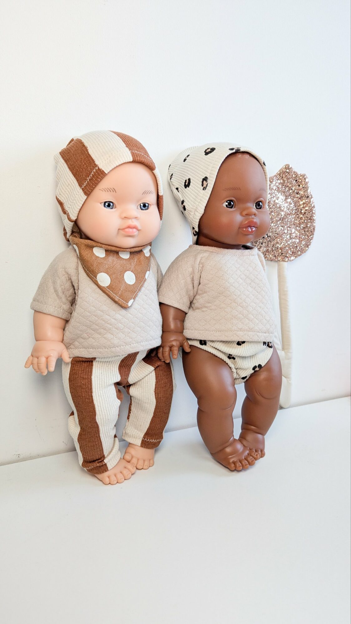 Tenue poupée garçon 34cm- au choix DANA – Image 3