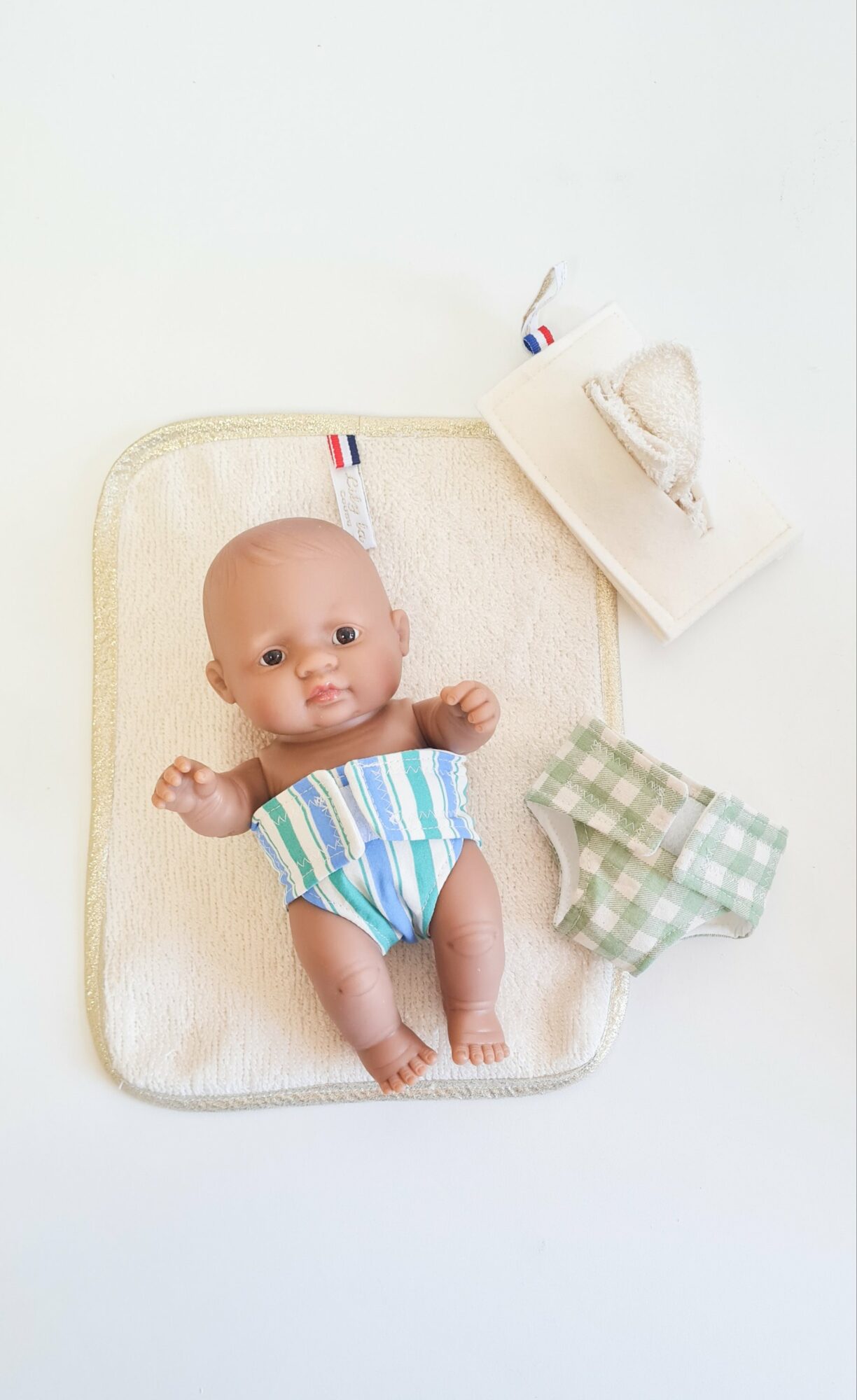 Coffret change poupée MINUS 21cm - RAYURES