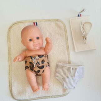 Coffret change poupée MINUS 21cm - LEO