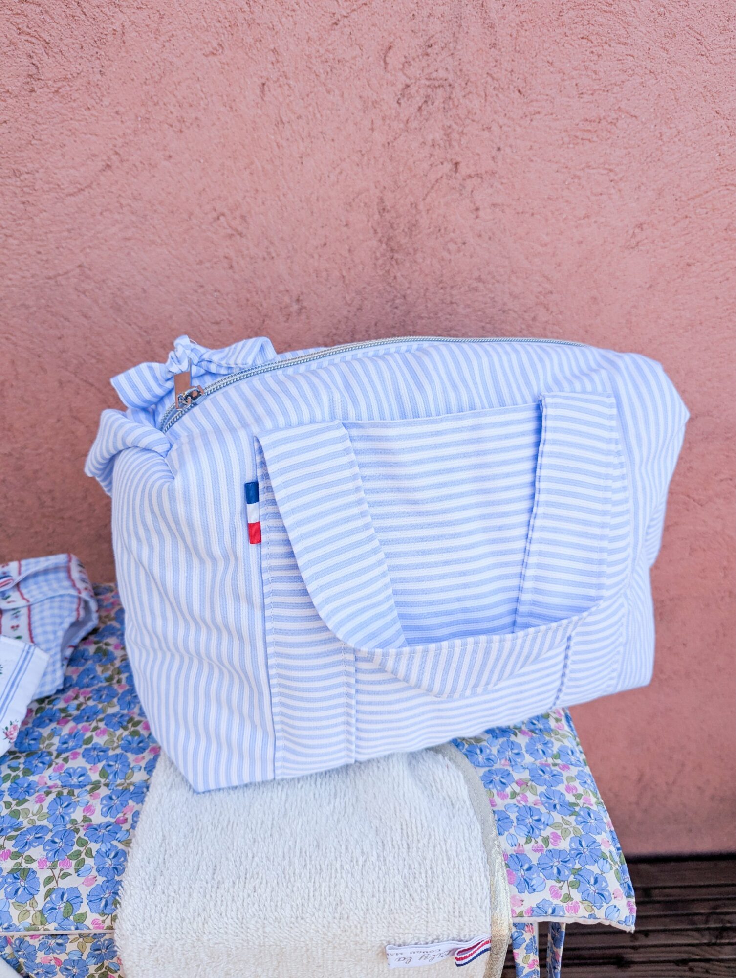 Sac à Langer pour poupée - Rayures bleues – Image 4