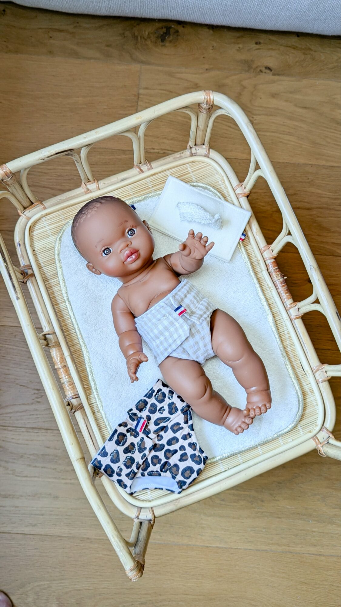Coffret change poupée 34cm - LEOPARDA