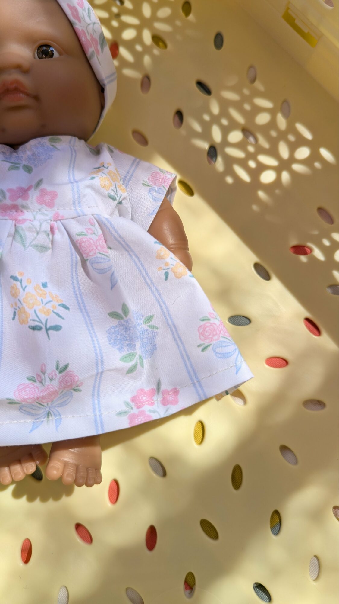 Tenue poupée 21cm - Robe EVA – Image 4