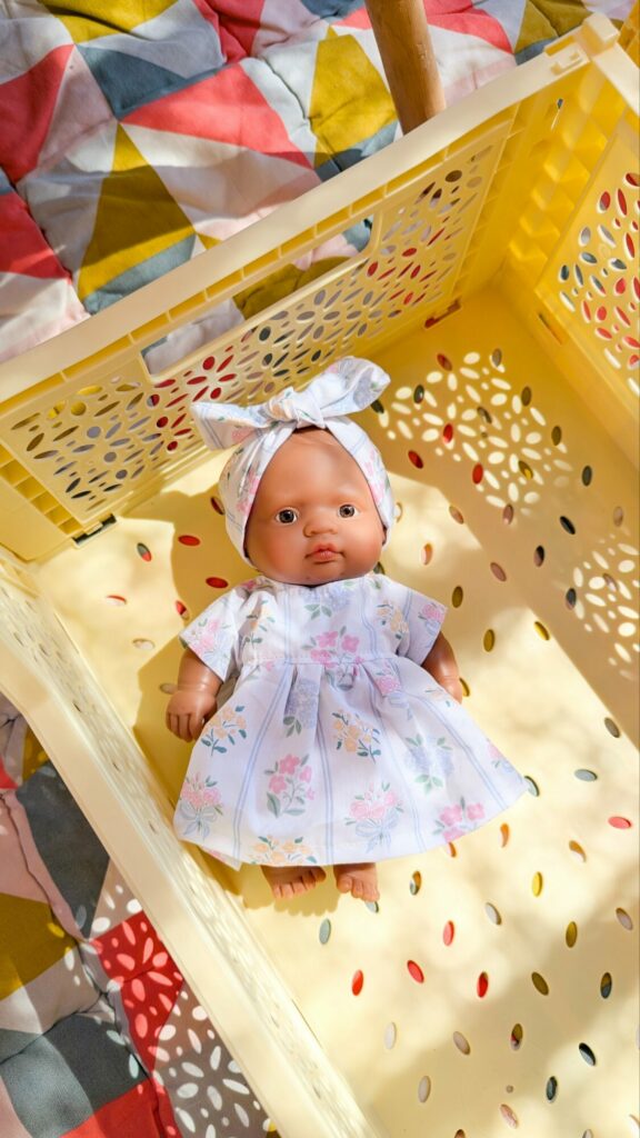 Tenue poupée 21cm - Robe EVA