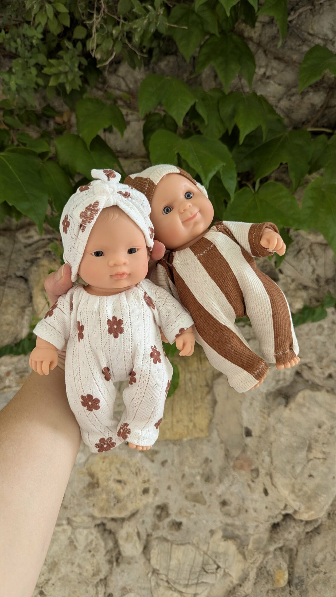 Tenue poupée 21cm - Combi sans pied- FEUILLE – Image 2