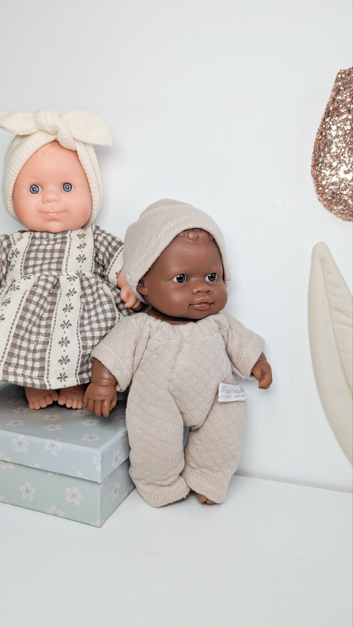 Tenue poupée 21cm - au choix BEIGE – Image 6
