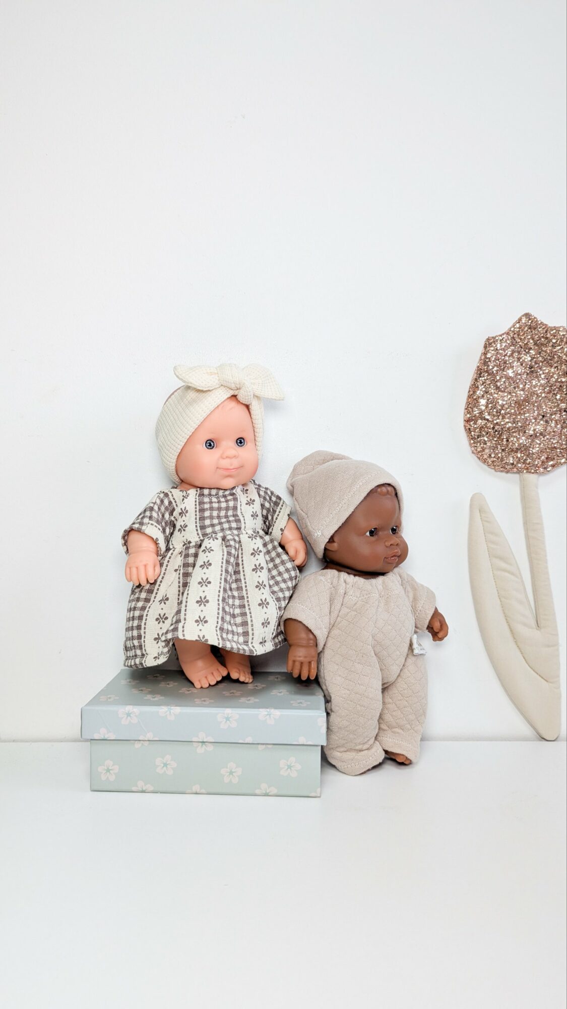 Tenue poupée 21cm - au choix BEIGE